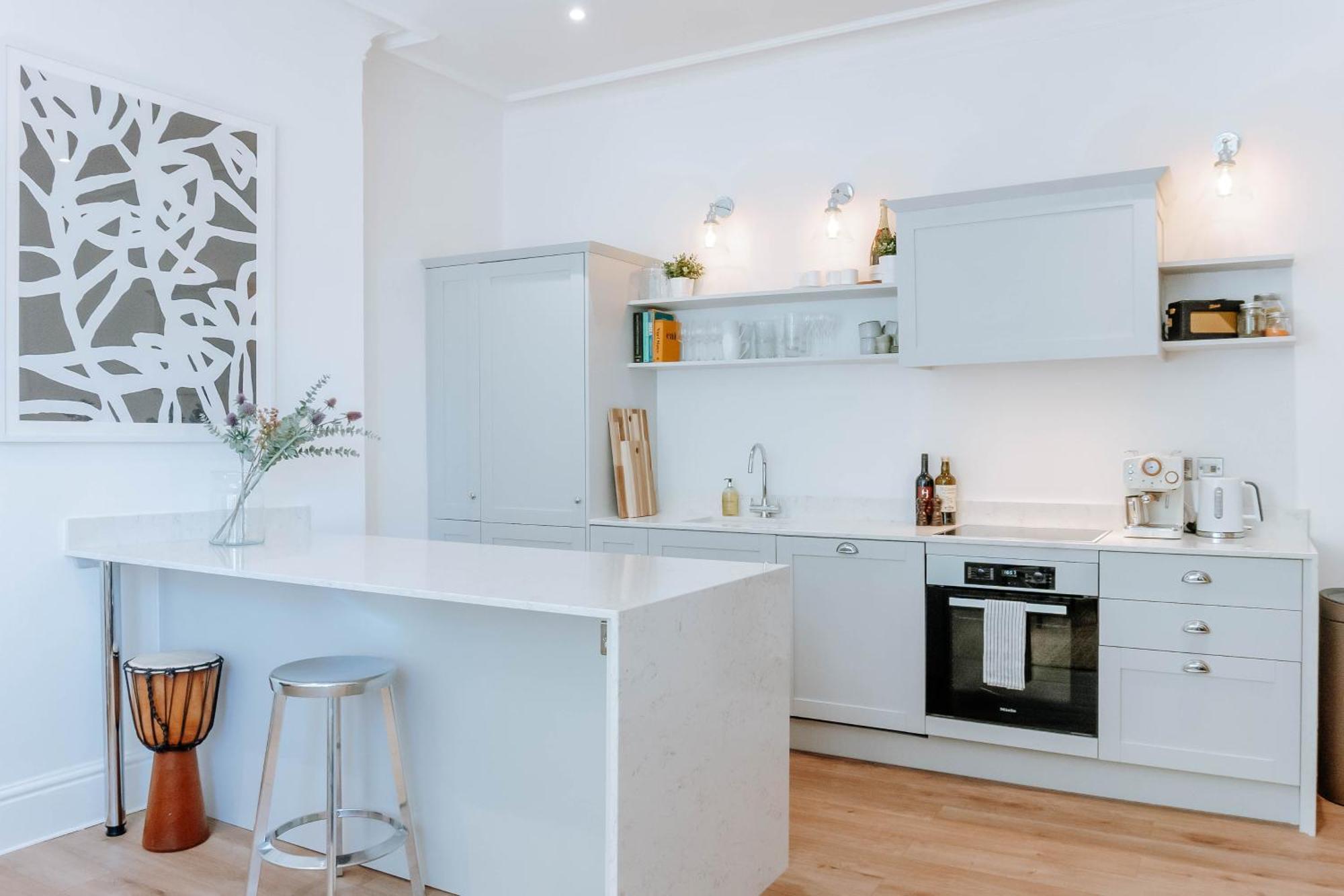 Dragon Parade Apartment - Central Гаррогейт Екстер'єр фото